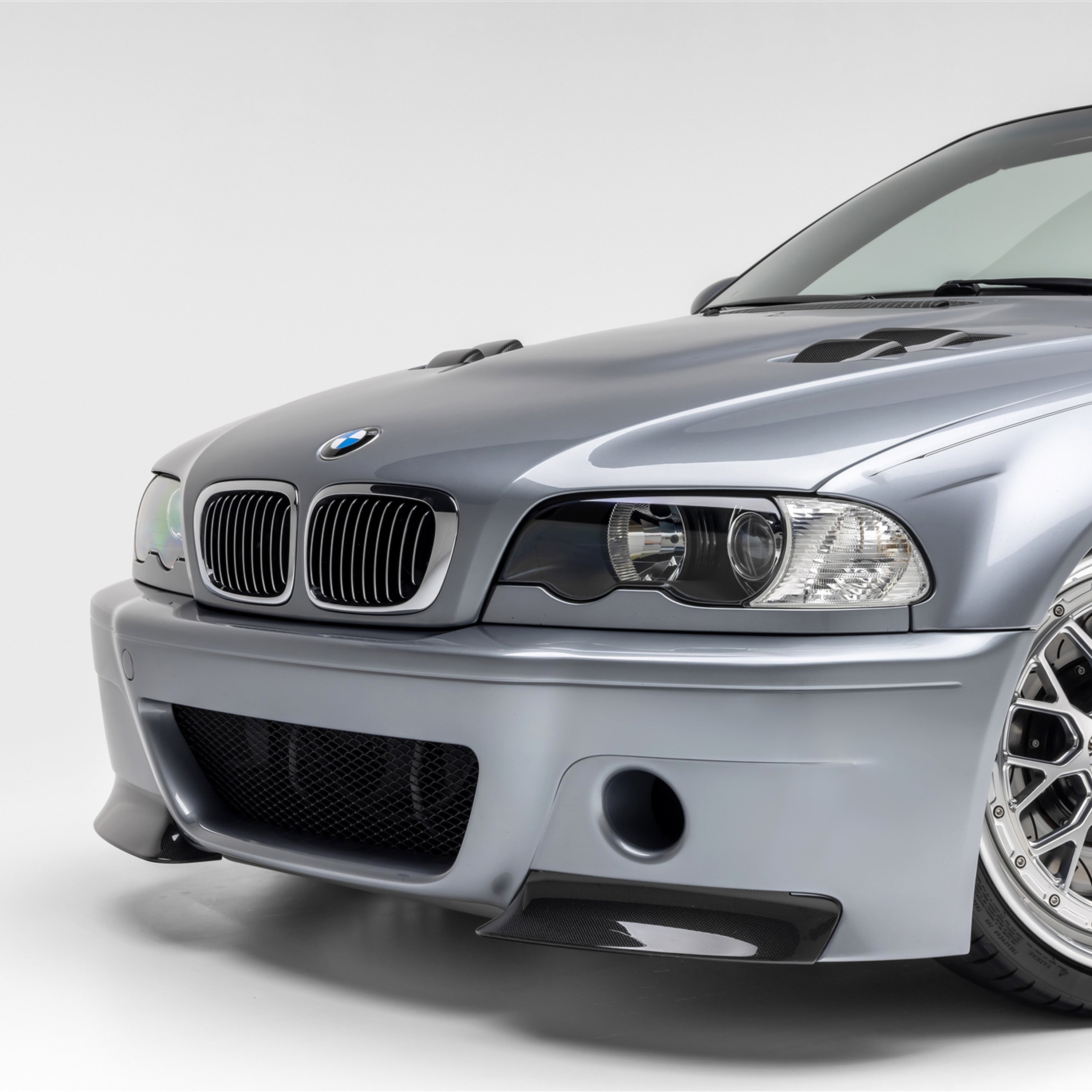These aftermarket carbon bits can make your E46 BMW M3 look like a CSL