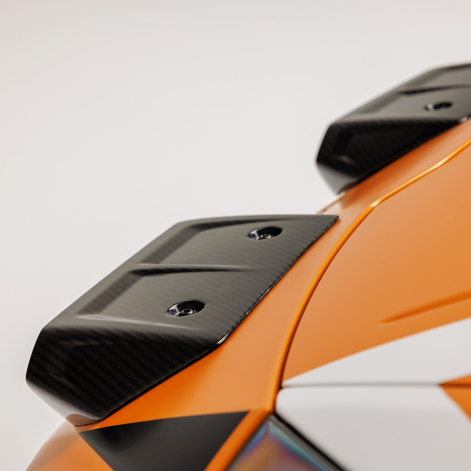 Huracan Sterrato VRS Aero Fog Light Covers Carbon Fiber PP 2x2 Glossy - Vorsteiner Wheels