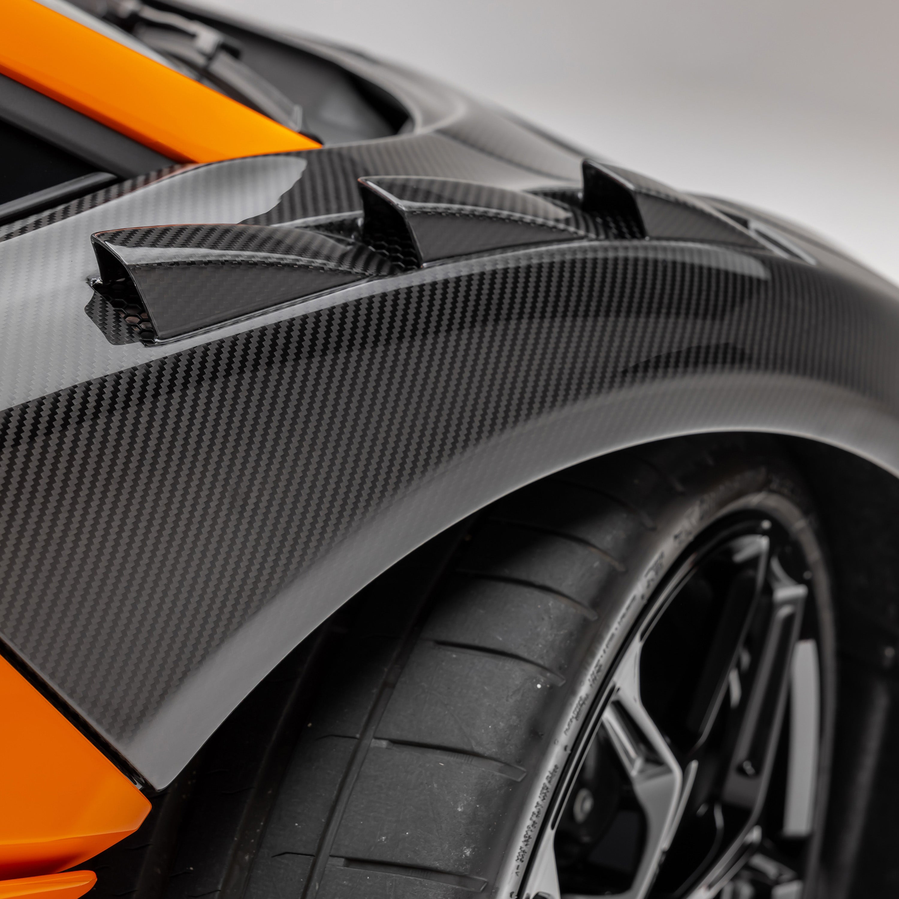 Lamborghini Revuelto Carbon Fiber Aero Vented Front Fenders - Vorsteiner Wheels