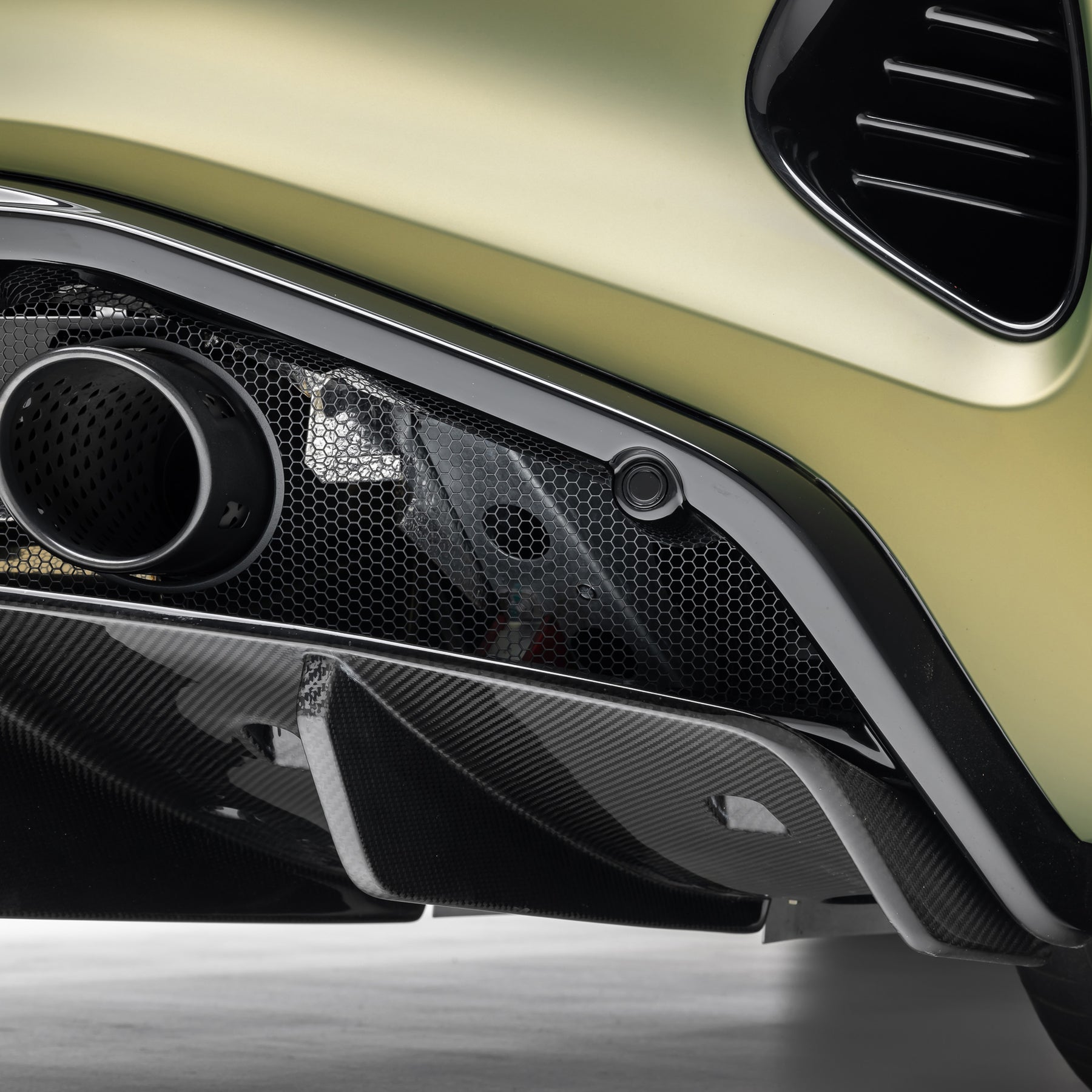 LR-52 Rear Diffuser - Vorsteiner Wheels