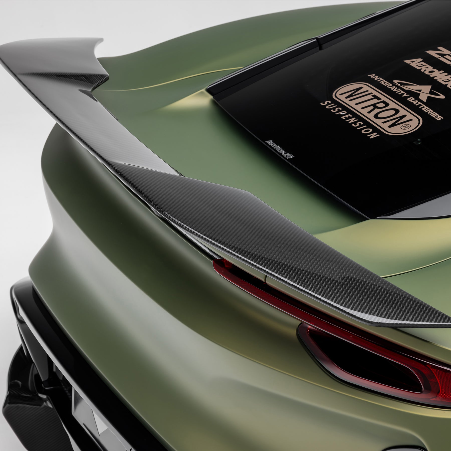 LR-52 Rear Wing - Vorsteiner Wheels