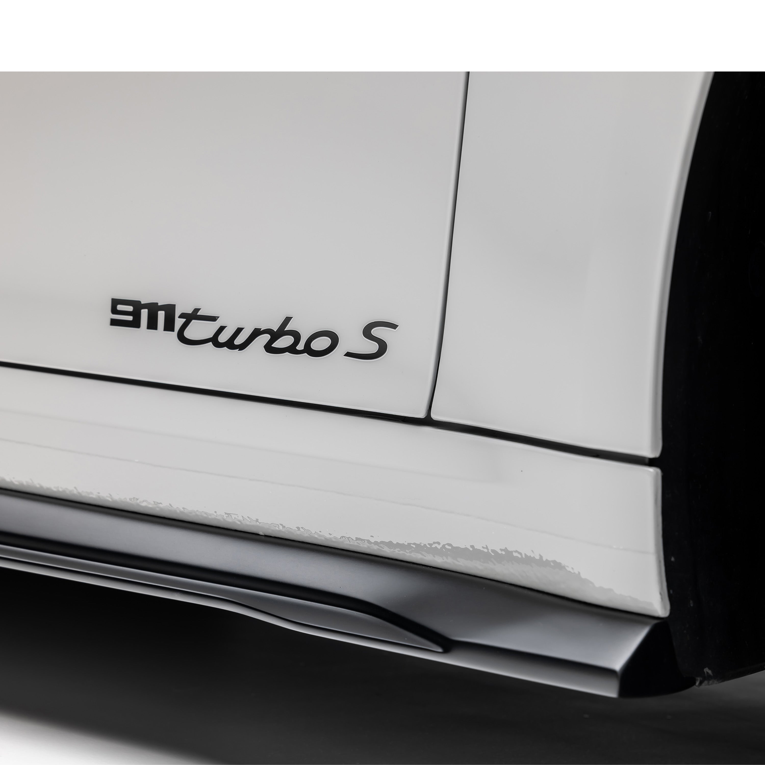 Porsche 992 Turbo S Aero Side Skirts - Vorsteiner Wheels Wheels