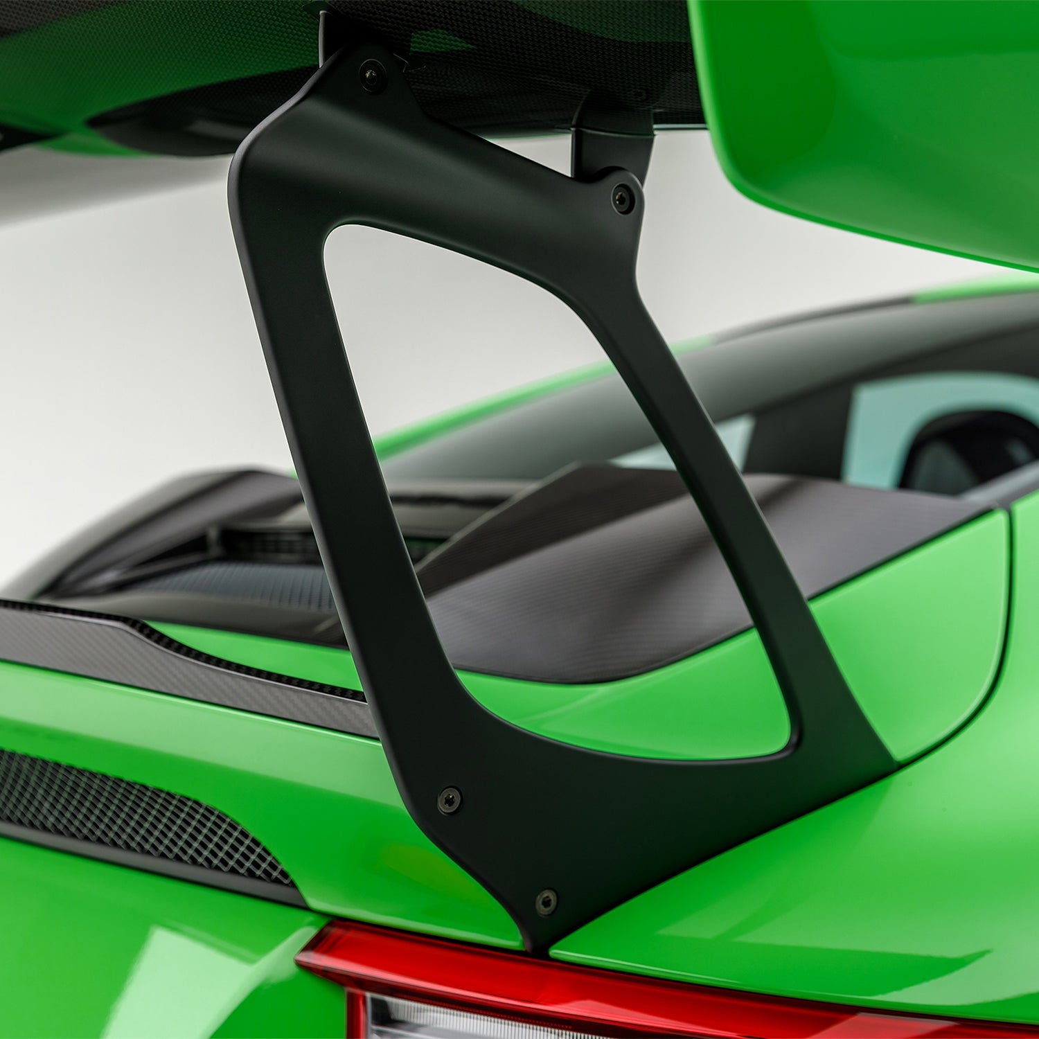 Porsche 991.2 GT2RS Extended Wing Risers - Vorsteiner Wheels