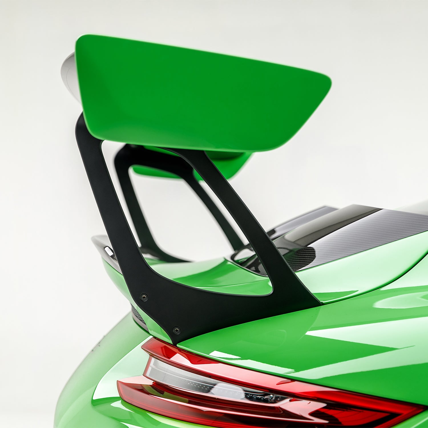 Porsche 991.2 GT2RS Extended Wing Risers - Vorsteiner Wheels