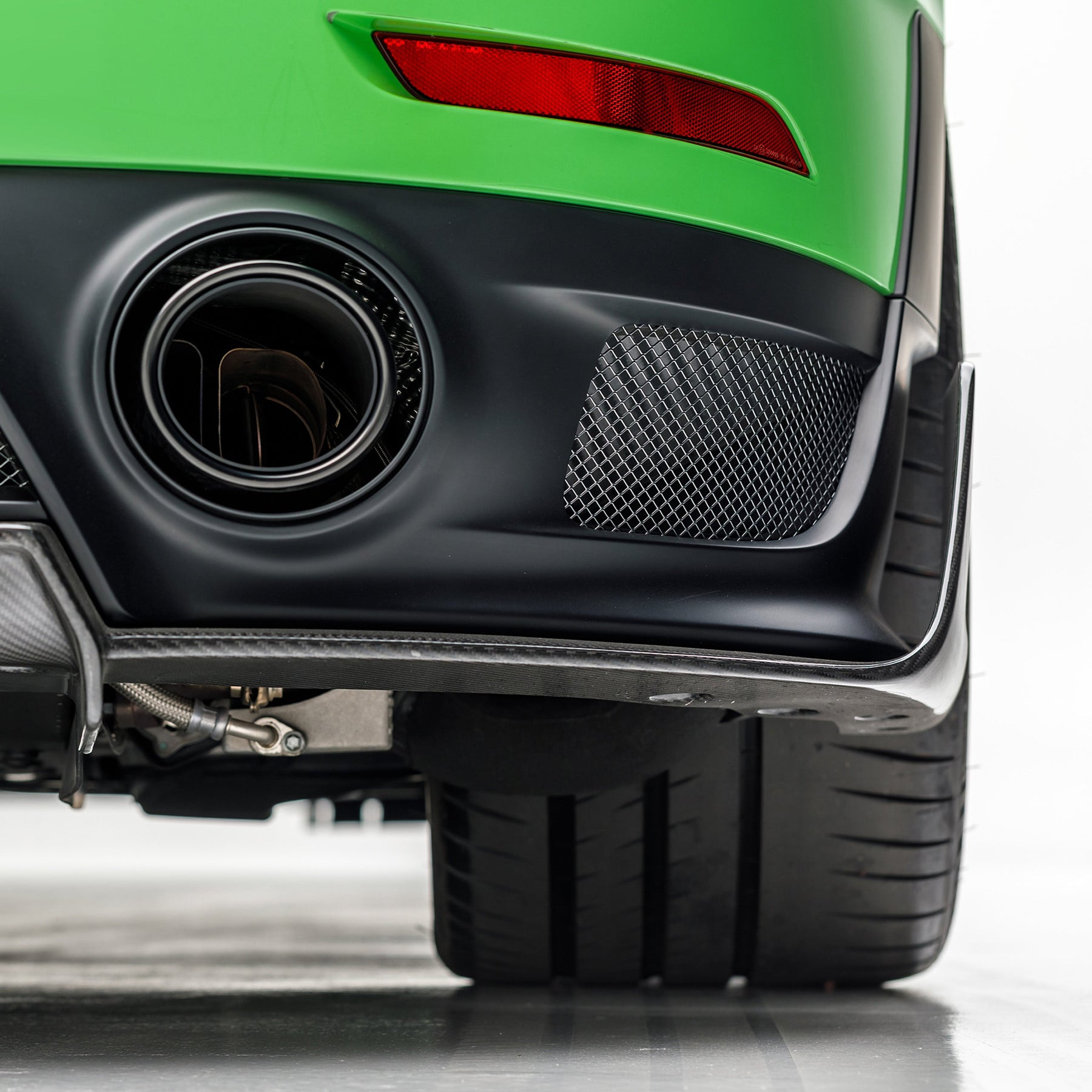 Porsche 991.2 911 GT2RS EVO Aero Rear Diffuser - Vorsteiner Wheels