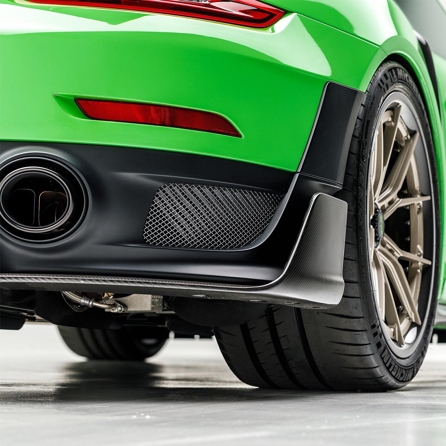 Porsche 991.2 911 GT2RS EVO Aero Rear Diffuser - Vorsteiner Wheels Wheels