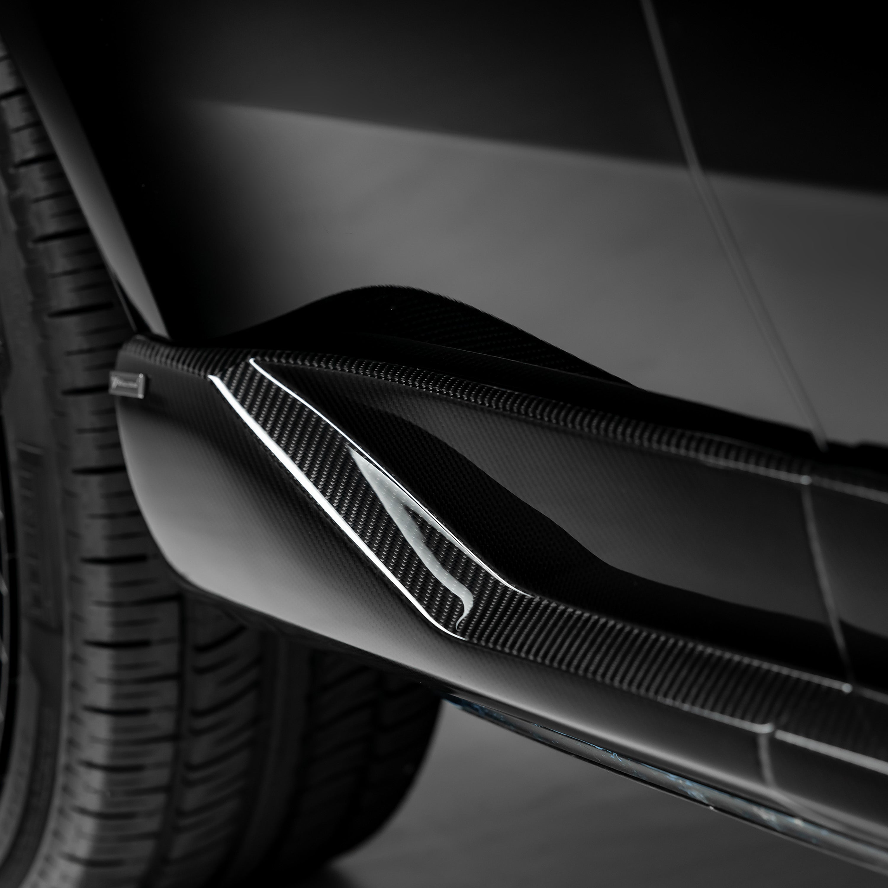 Side Skirts - Vorsteiner Wheels