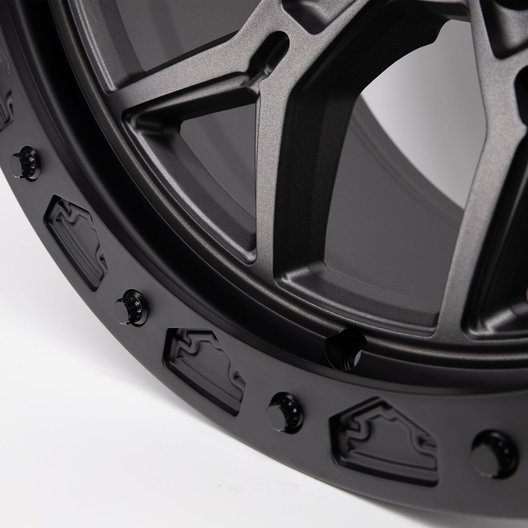 17" VR-601BL Tungsten Graphite - Vorsteiner Wheels