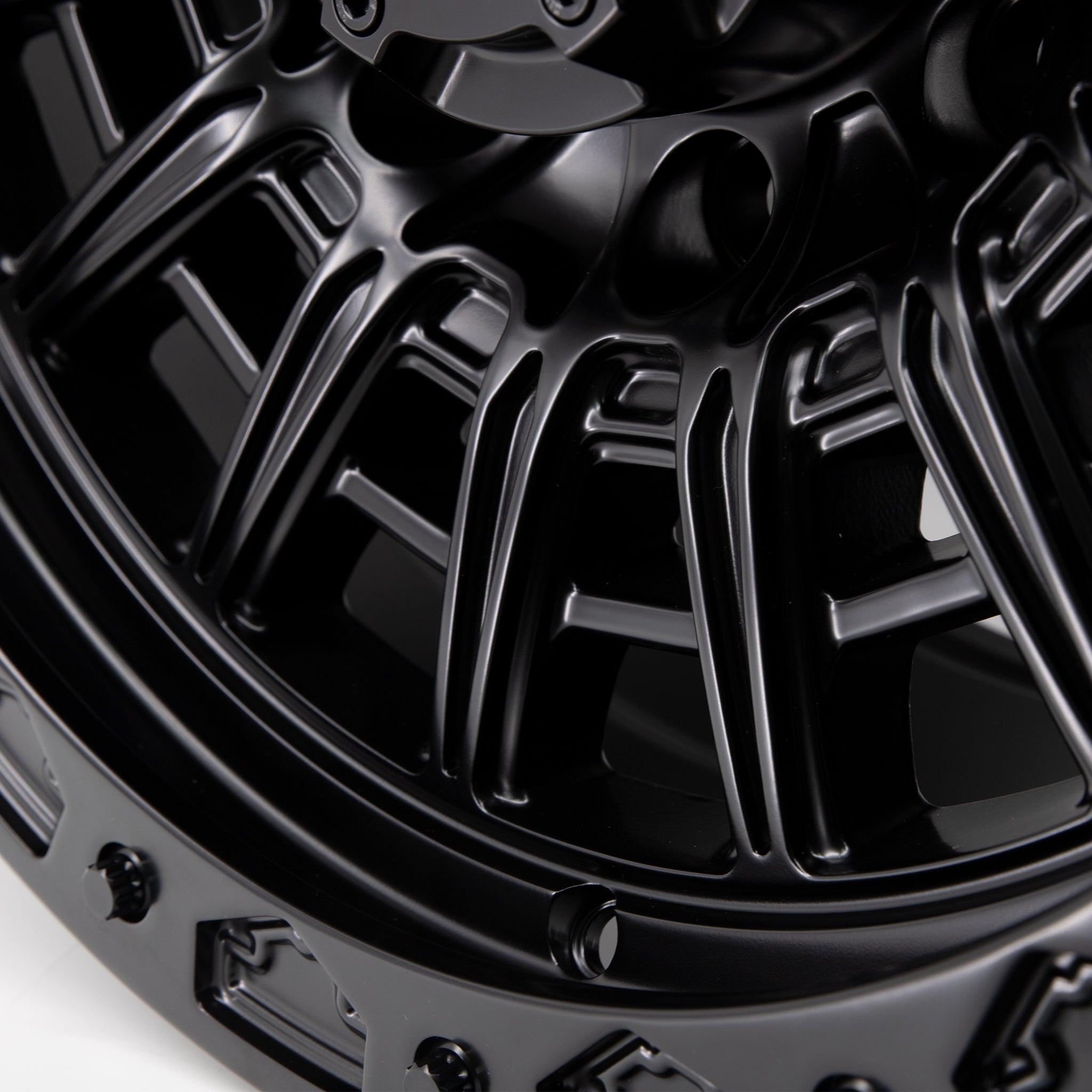 17" VR-801BL Coal Black