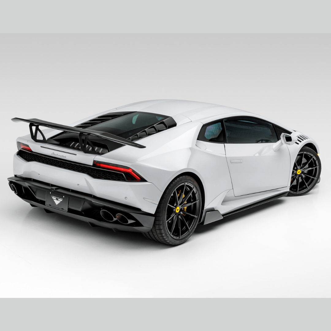 Lamborghini Huracan Novara Edizione Aero side blades by Vorsteiner Aerodynamics, carbon fiber front bumper and aerodynamic design.