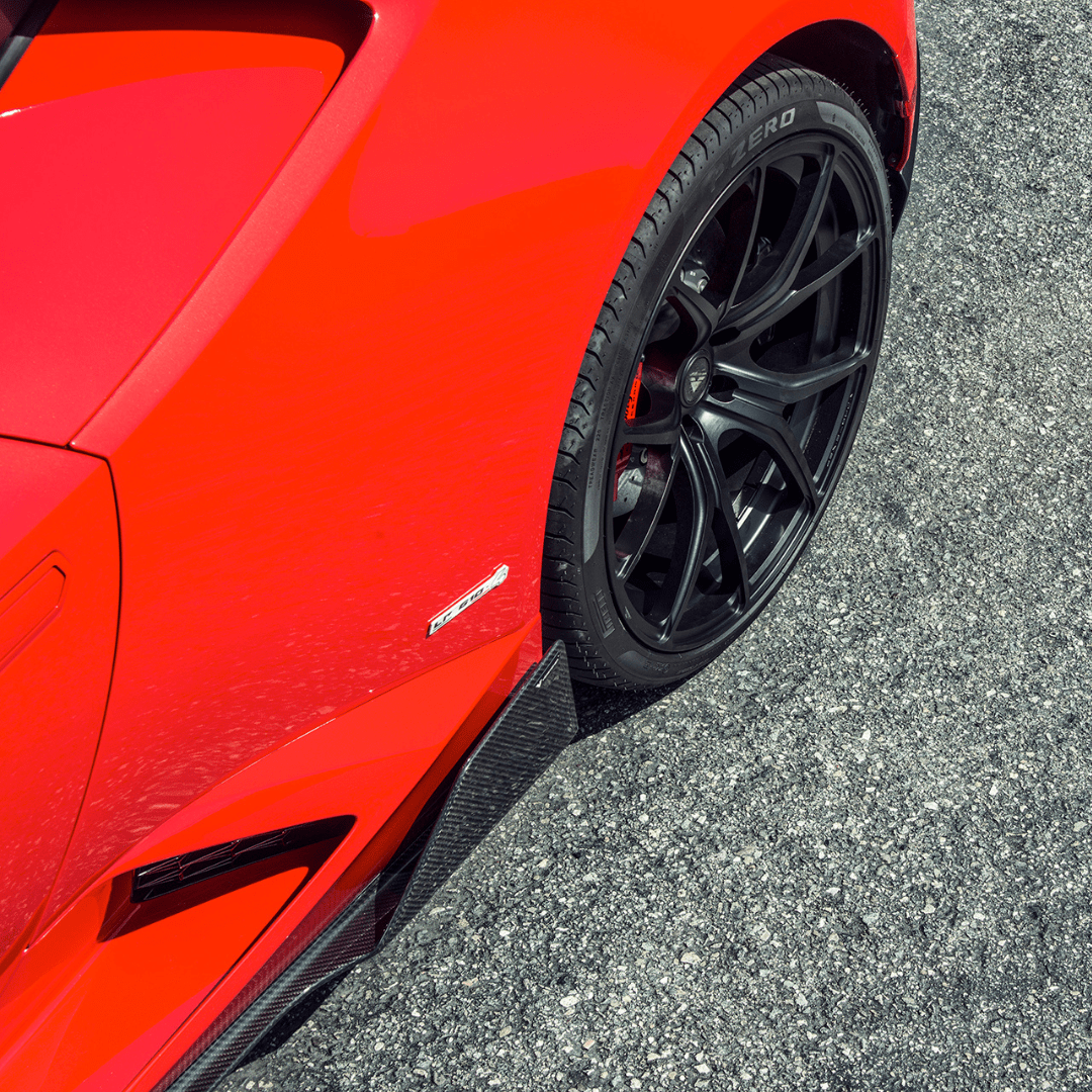 Vorsteiner Aerodynamics Lamborghini Huracan Verona edition carbon fiber aero side blades on sports car.