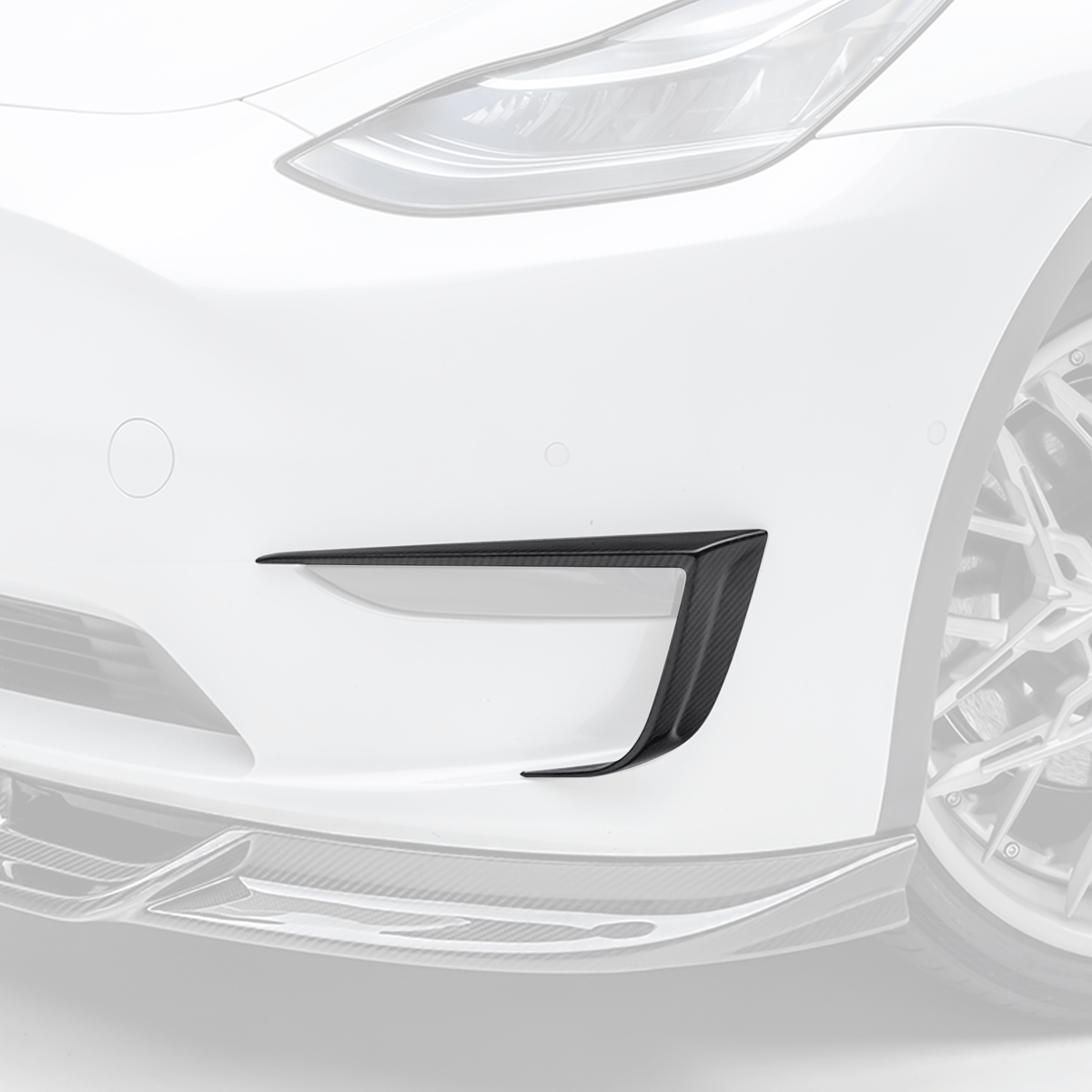 Vorsteiner Aerodynamics Tesla Model Y Aero bumper flares installed on the vehicle, enhancing sporty appearance and aerodynamics.