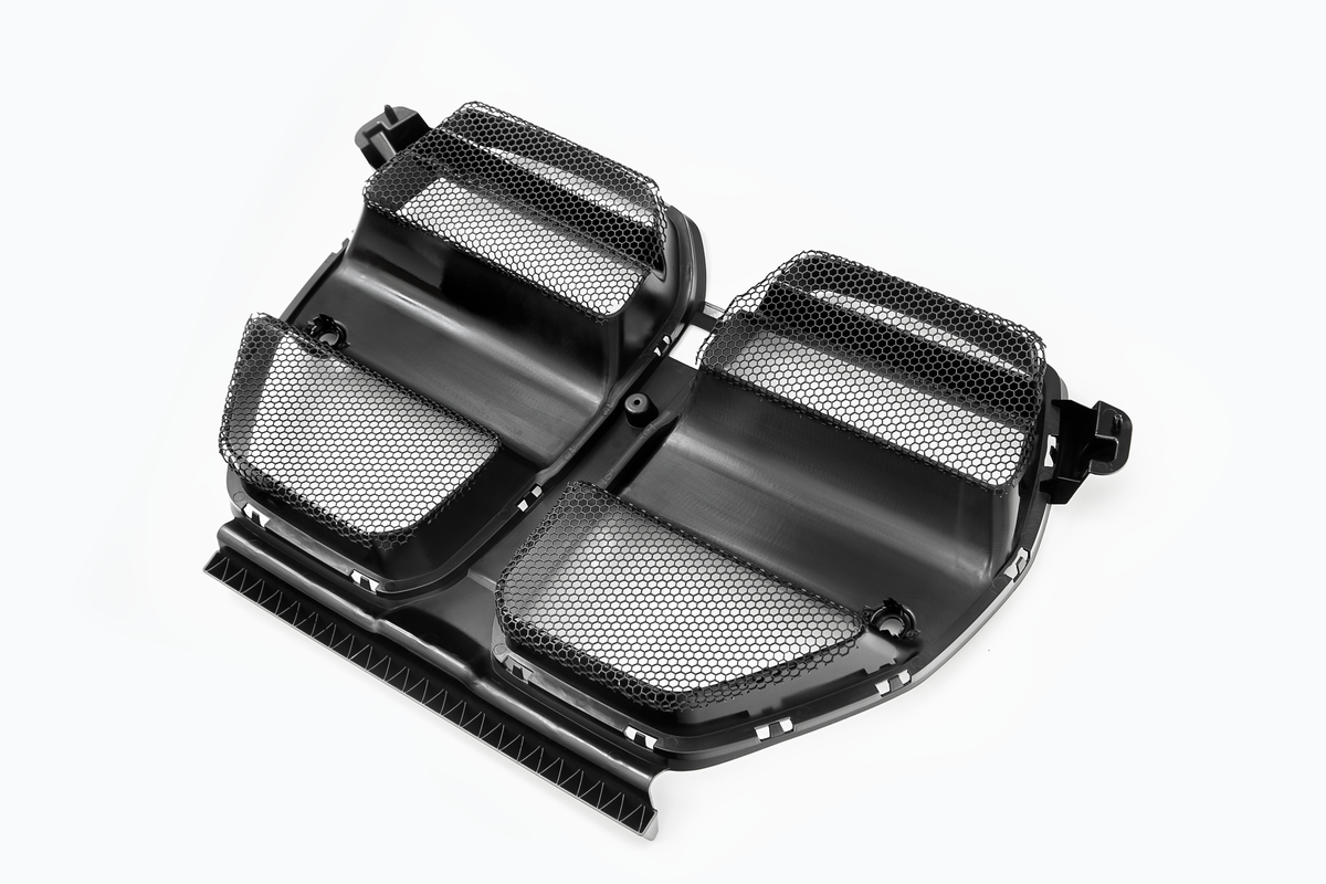 Vorsteiner Aerodynamics BMW G8X M3/M4 VRS Aero front grille mesh for enhanced aerodynamics and sporty appearance.