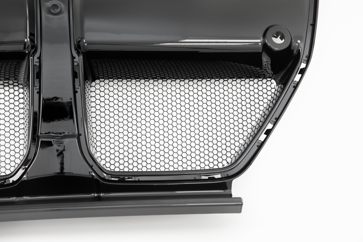 Vorsteiner Aero front grille mesh for BMW G8X M3 and M4 models, showcasing sleek, high-performance automotive design.