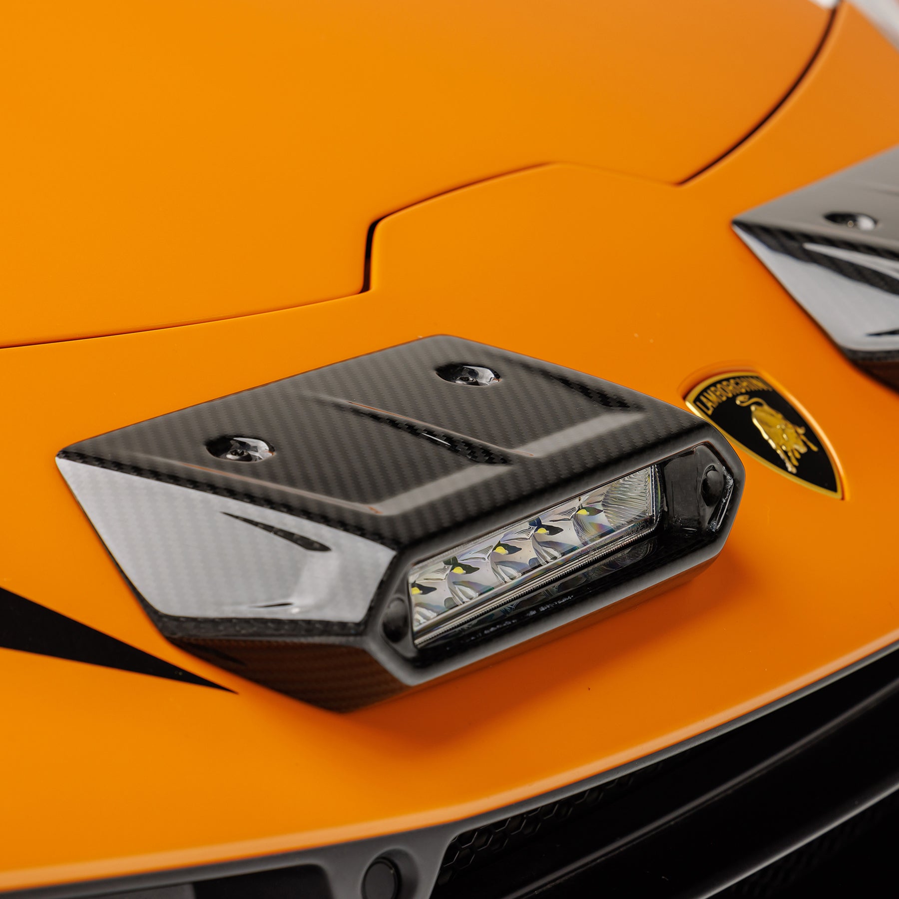 Huracan Sterrato VRS Aero Fog Light Covers Carbon Fiber PP 2x2 Glossy