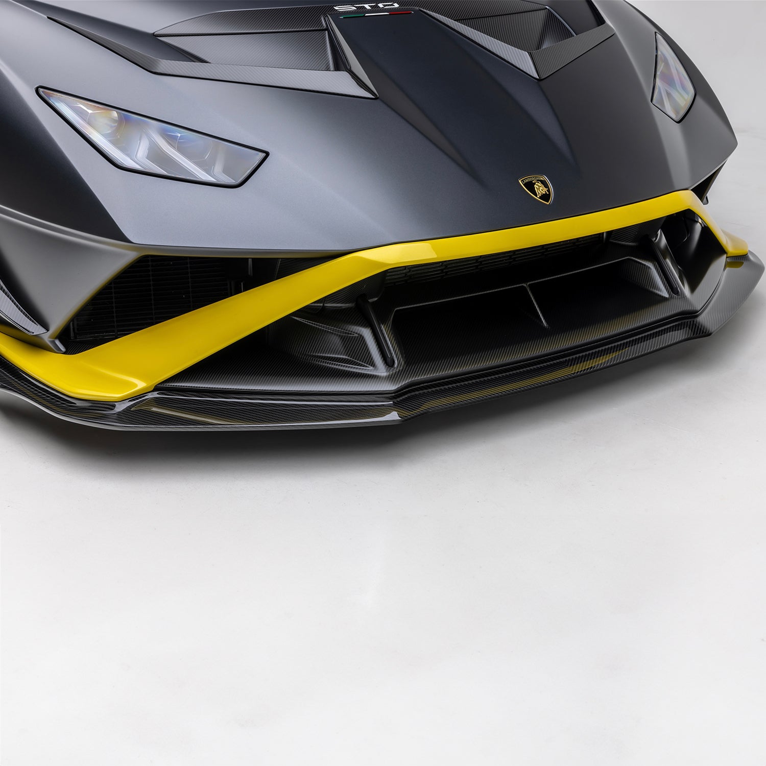 Huracan STO Aero Front Spoiler Carbon Fiber - Vorsteiner Wheels Wheels  - Aero - [tags]