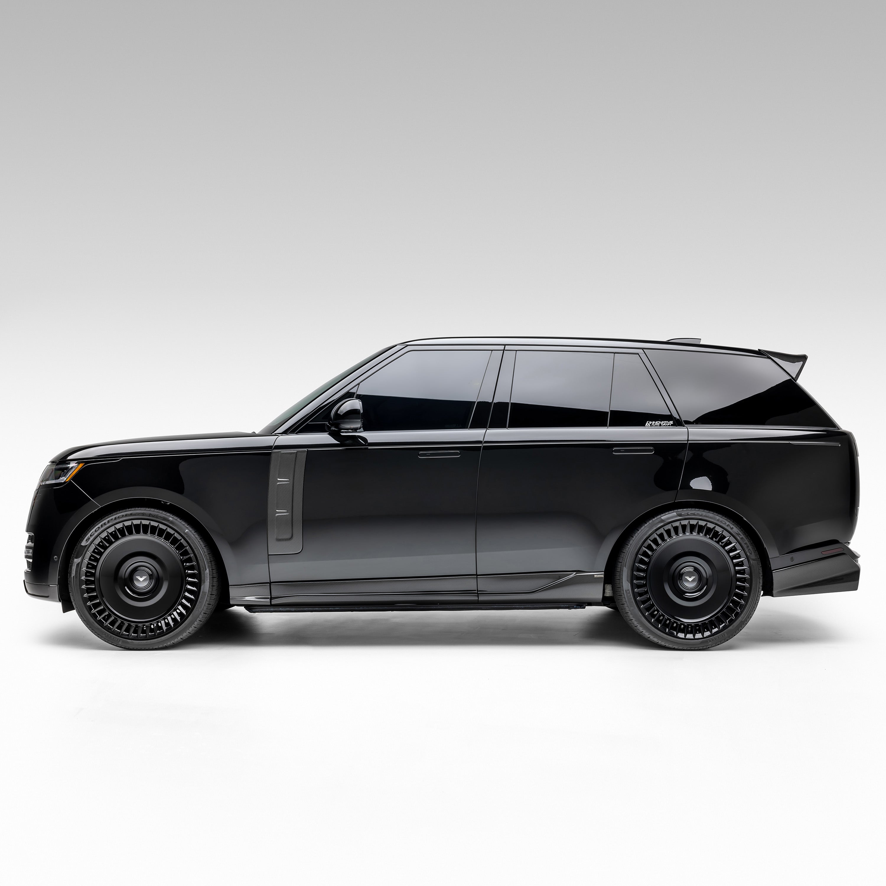 Range Rover L460 Carbon Fiber Side Vents