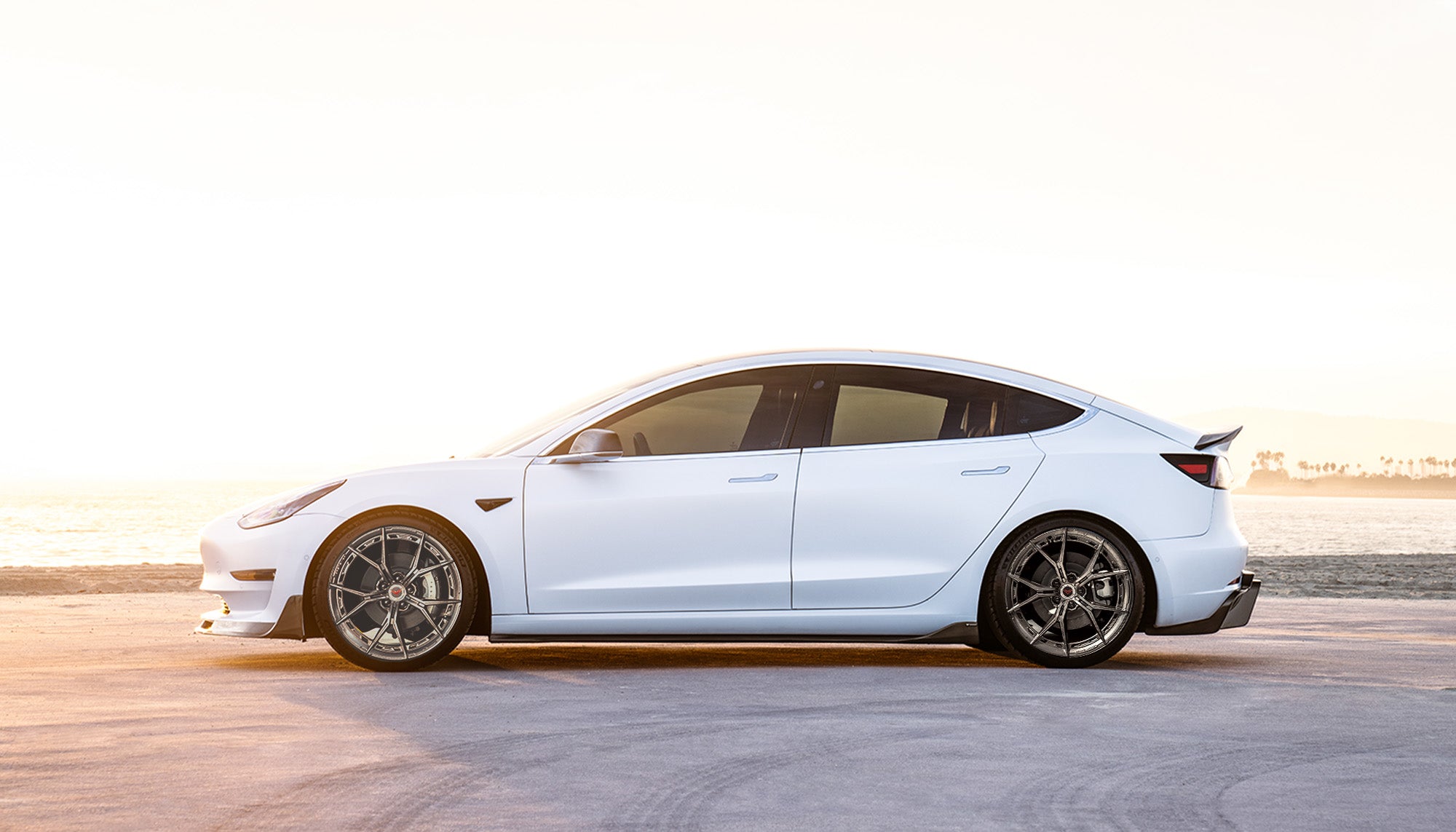 FREE VFX-001 / VFX-002 WHEELS WITH COMPLETE MODEL 3 AERO KIT PURCHASE