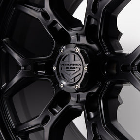 17" VR-601BL Coal Black