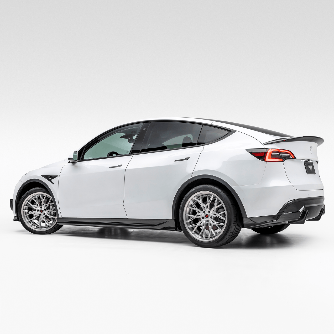 Tesla Model Y Aero Side Skirts Vorsteiner Wheels Tesla Model Y Aero Side Skirts Vorsteiner Wheels